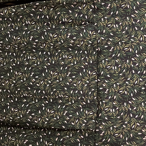 Hinge blouse tie front size Small. 100% viscose - Picture 5 of 8